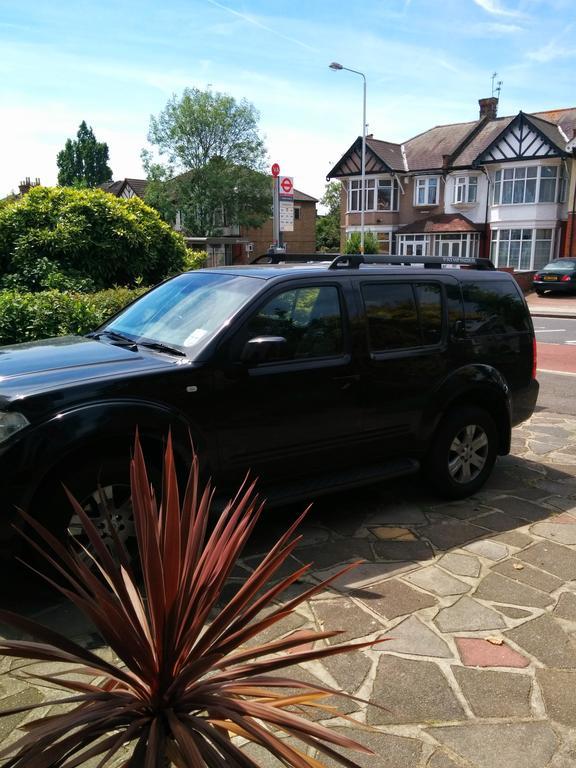 Beautiful Room In Victorian Family Home Ilford Exterior foto