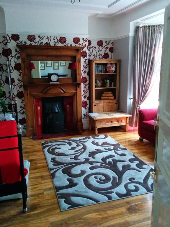 Beautiful Room In Victorian Family Home Ilford Exterior foto